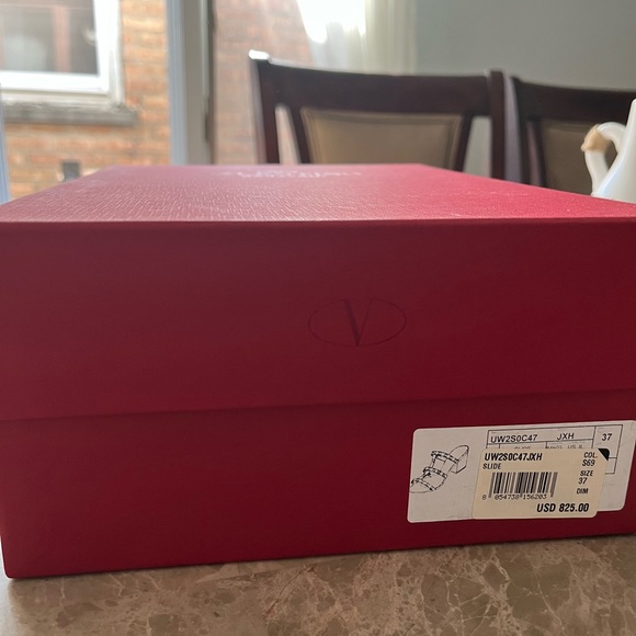 Valentino Garavani Shoes - Size 7 soft golden